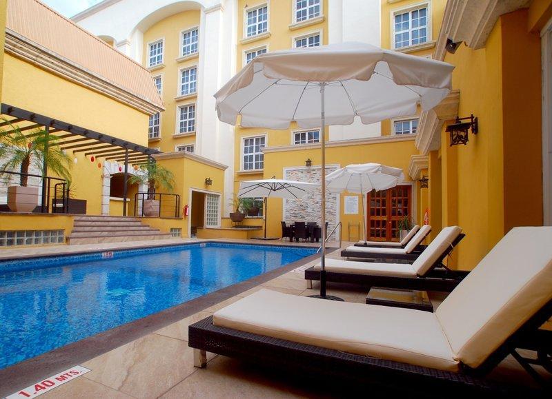 Holiday Inn Monclova By Ihg Ngoại thất bức ảnh